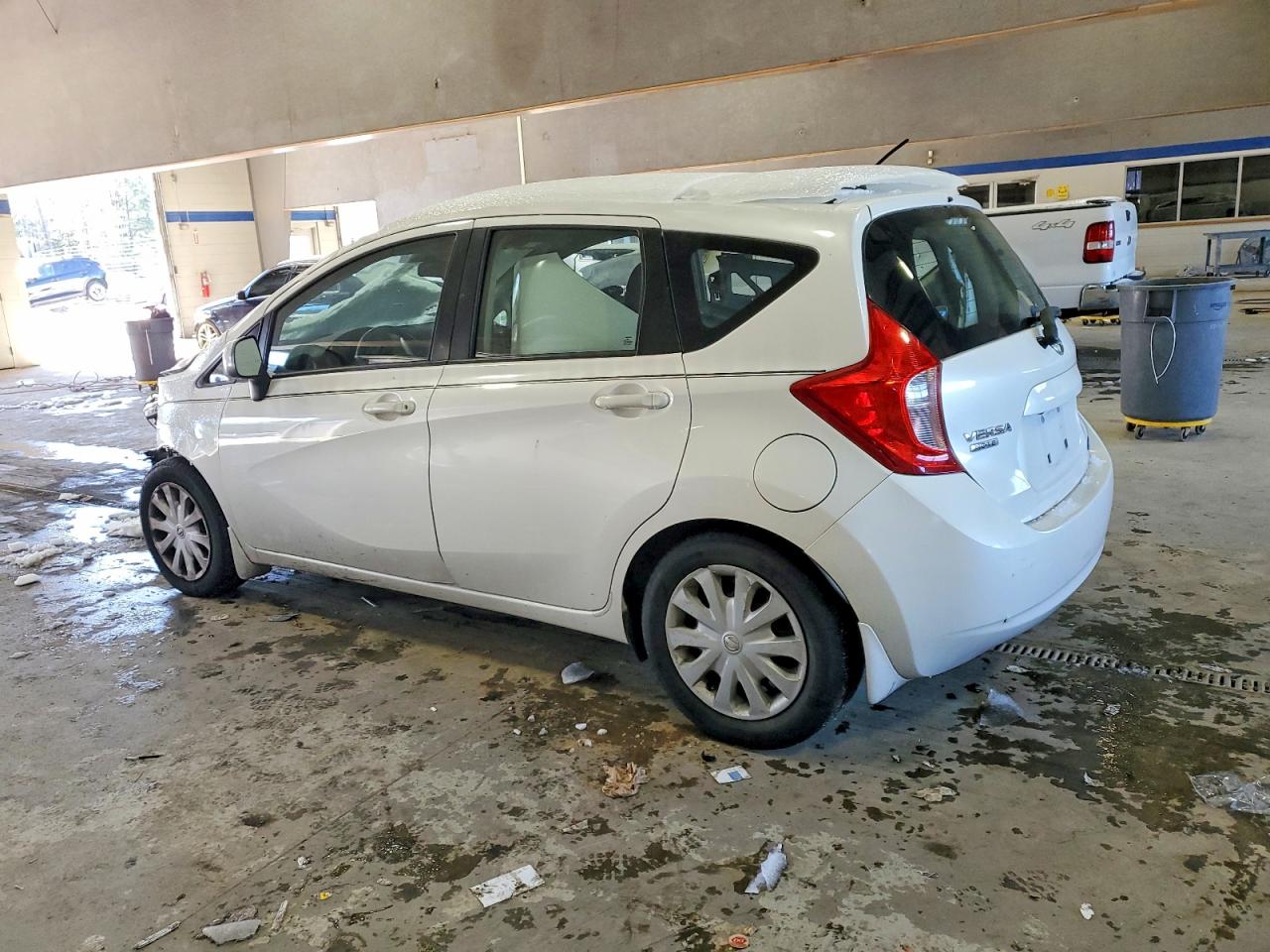 2014 NISS Versa VIN 3N1CE2CP2EL424411 photo 2