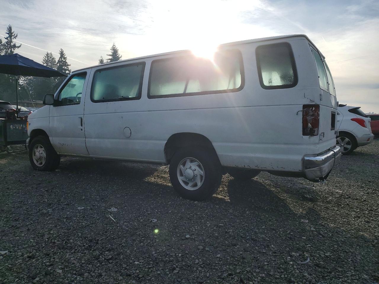 2002 Ford All models VIN 1FBSS31S32HA07361 photo 2