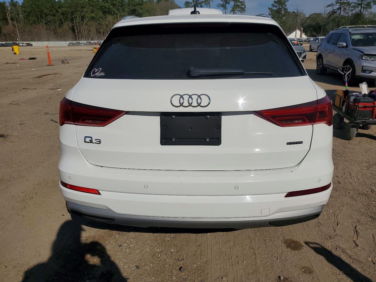 2020 Audi Q3 VIN WA1AECF39L1041664 photo 6
