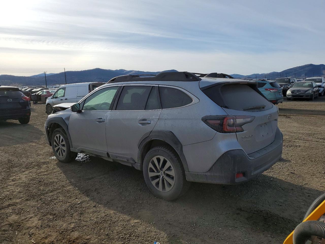 2025 Subaru Outback VIN 4S4BTADC7S3302604 photo 2