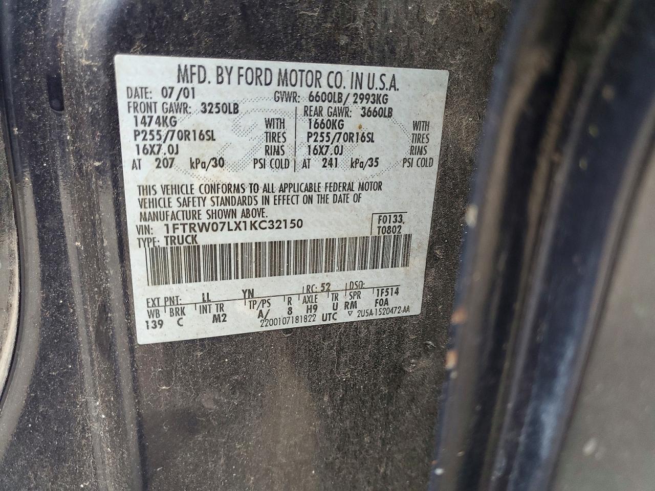 2001 Ford F150 VIN 1FTRW07LX1KC32150 photo 12