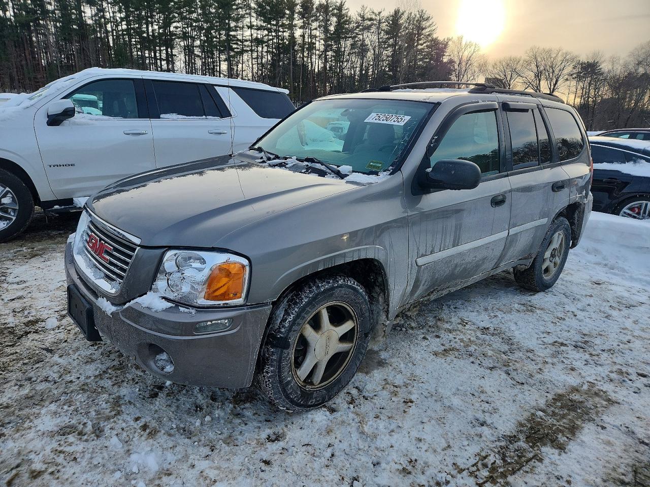 2007 GMC Envoy VIN 1GKDT13S172182354 photo 1