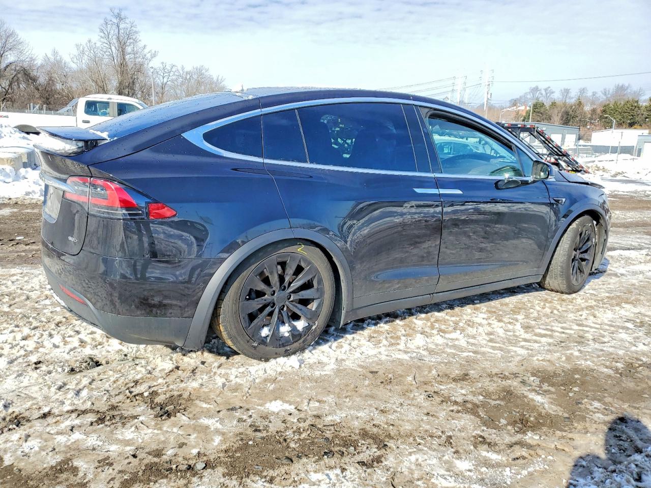 2017 Tesla Model x VIN 5YJXCAE29HF040564 photo 3