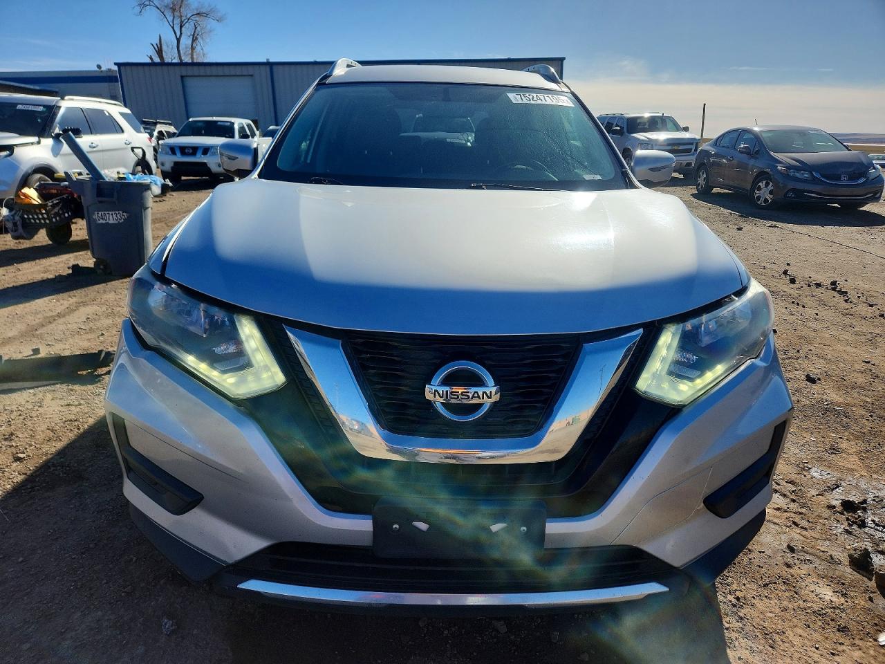 2017 Rogue VIN JN8AT2MT9HW391142 photo 5