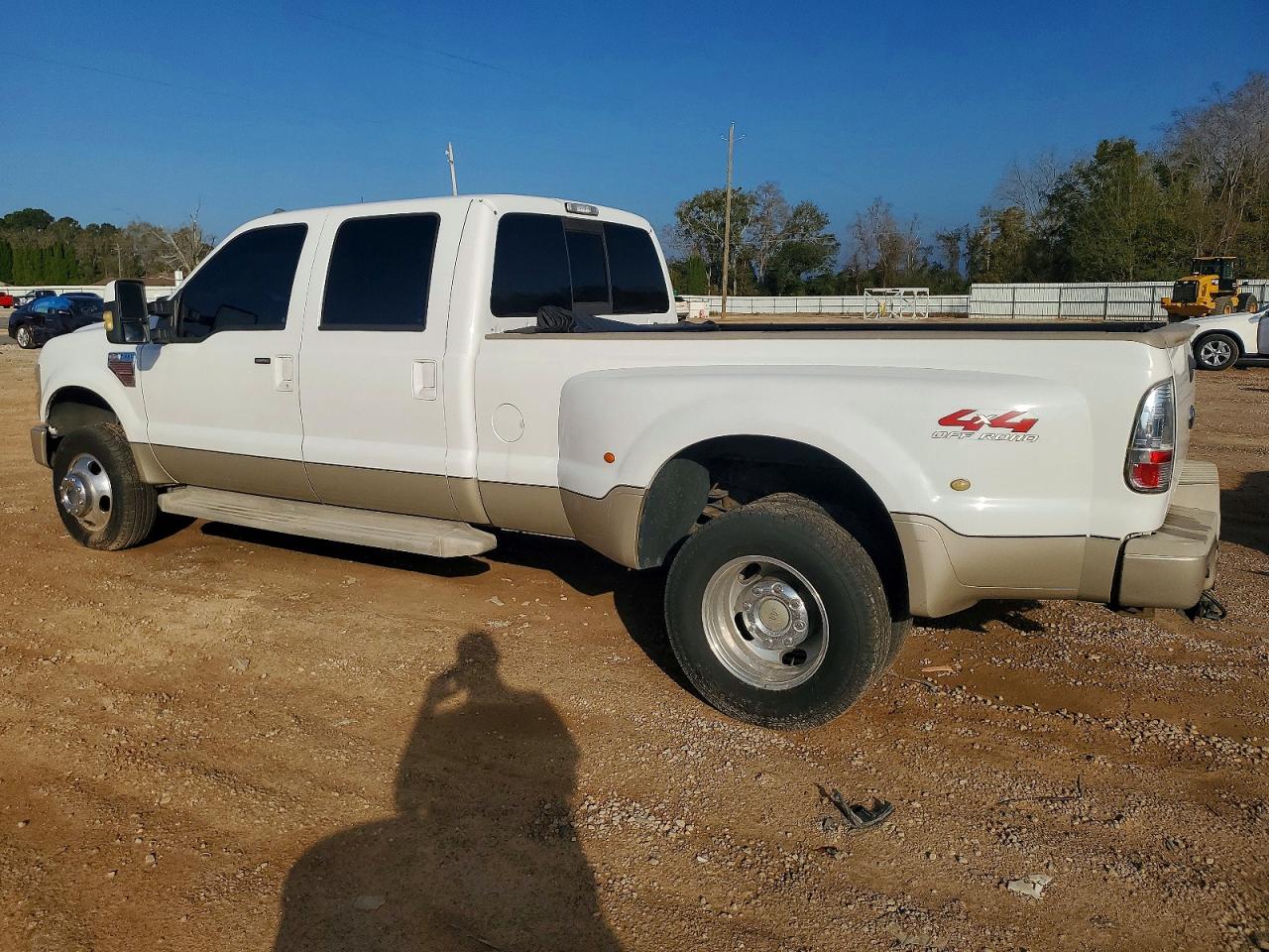 2008 Ford F350 VIN 1FTWW33R68EB79728 photo 2
