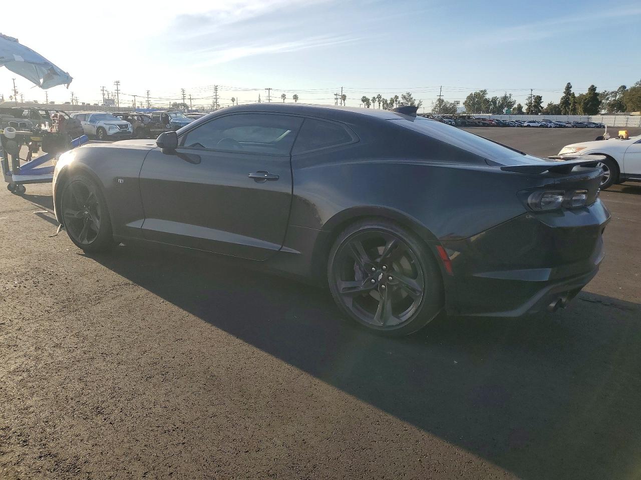 2019 Chevrolet Camaro VIN 1G1FF1R7XK0136422 photo 2