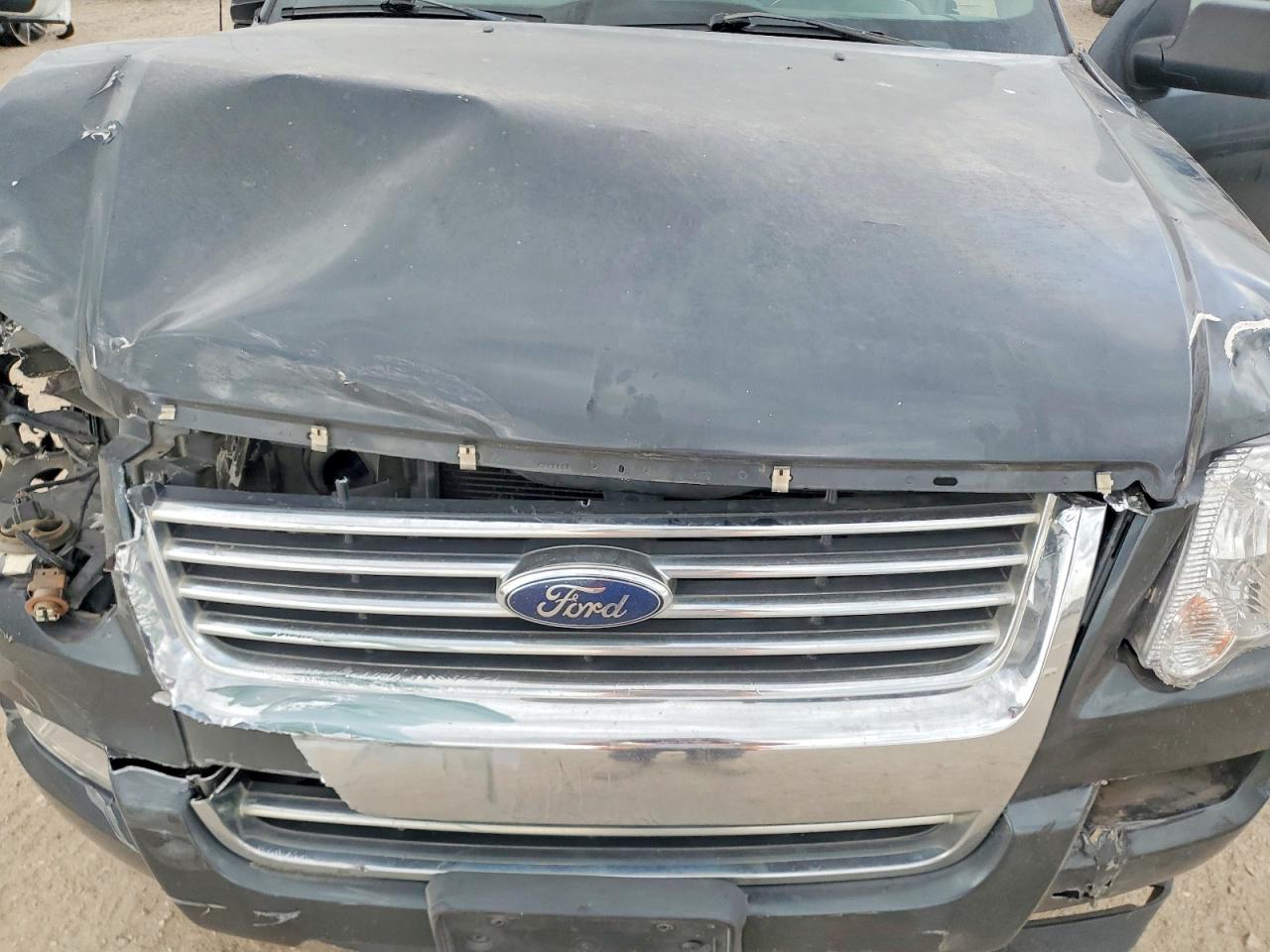 2009 Ford Explorer VIN 1FMEU63E29UA21017 photo 11