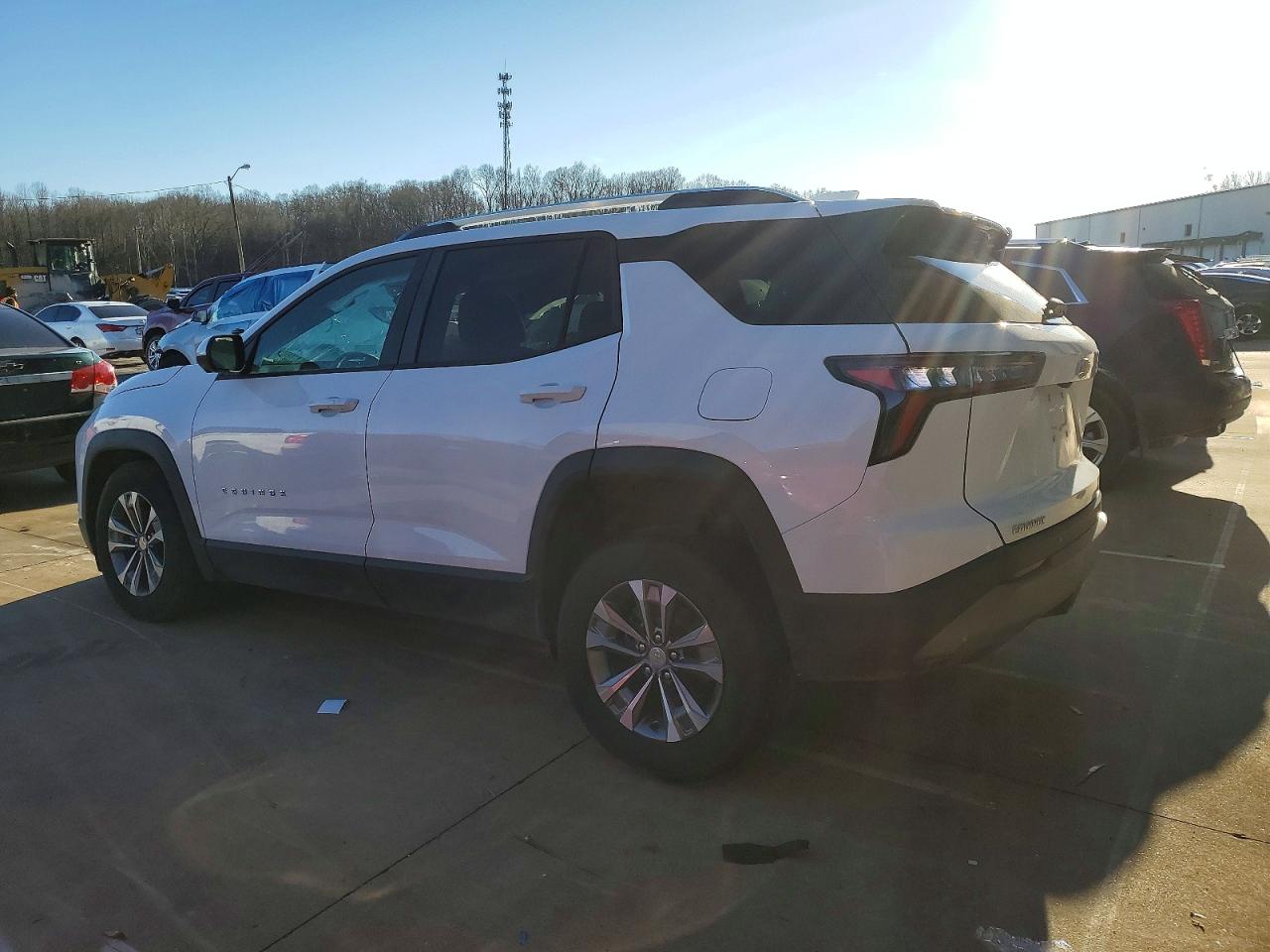 2025 Chevrolet Equinox VIN 3GNAXHEG6SL225010 photo 2