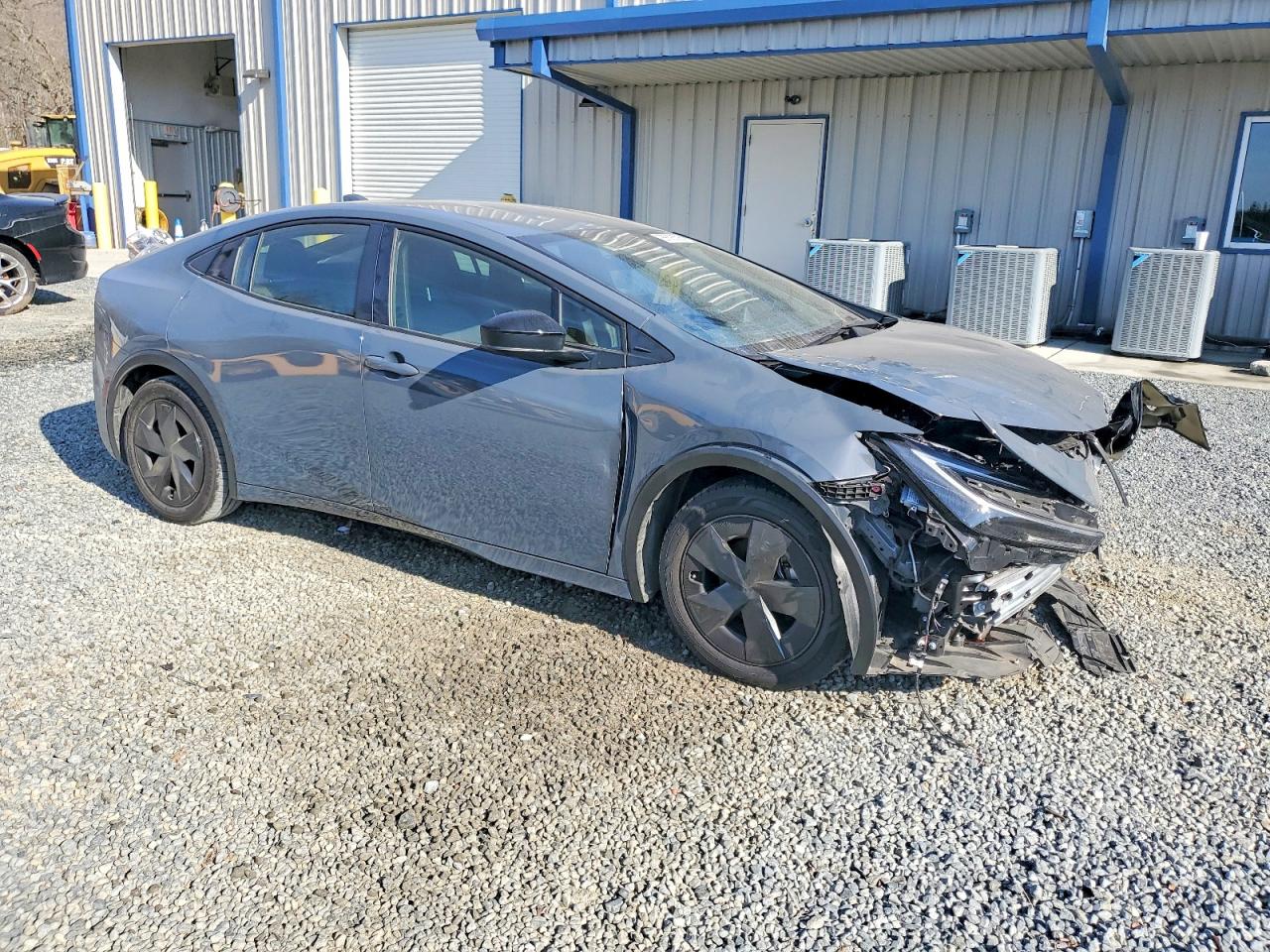 2025 Toyota Prius VIN JTDACAAU6S3056870 photo 4