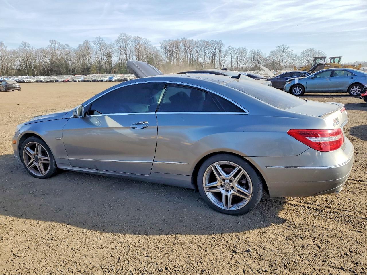 2012 Mercedes-Benz E-class VIN WDDKJ5KB4CF132980 photo 2
