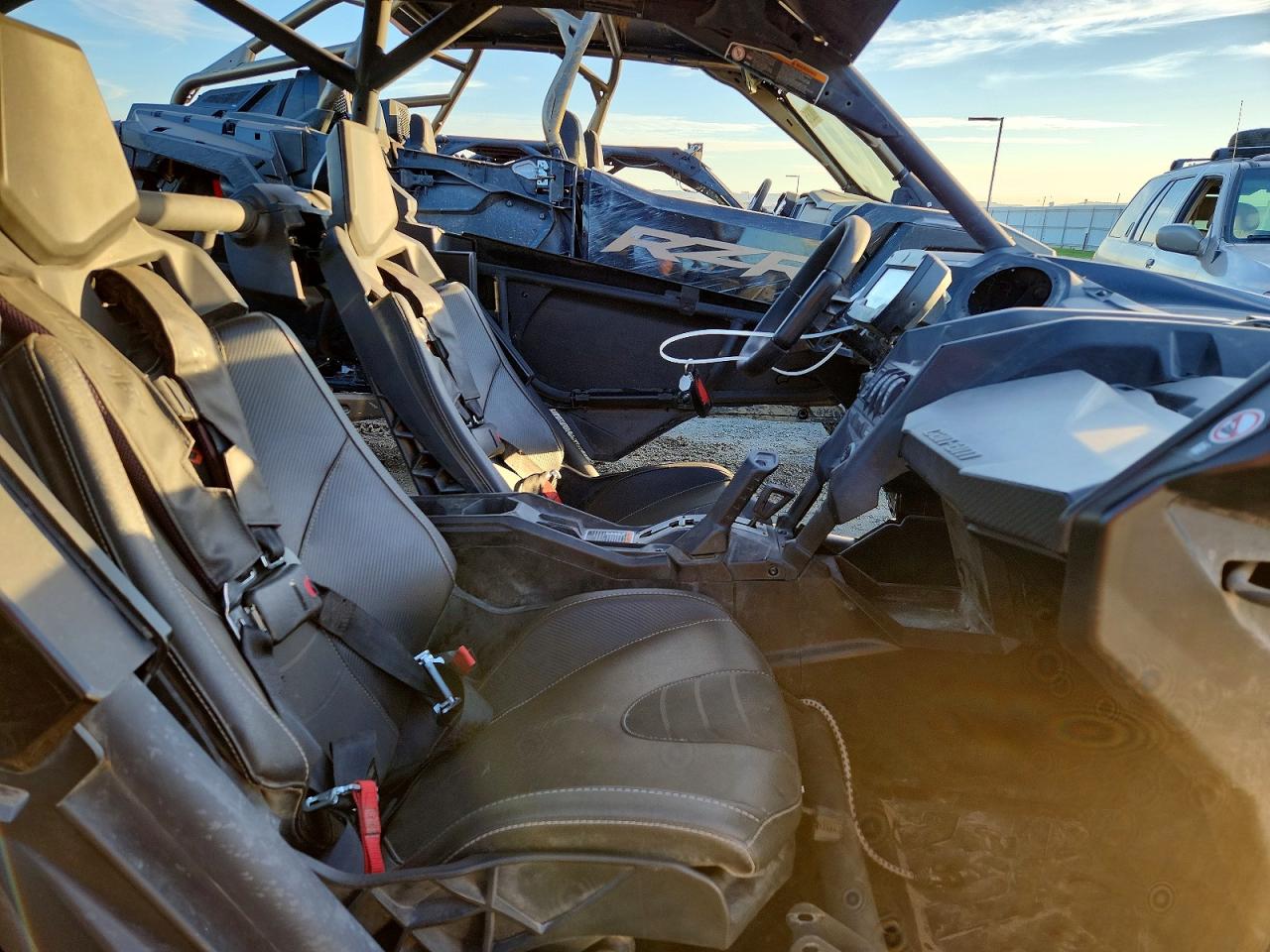 2025 Can-Am Maverick x VIN 3JBVNAV28SE001000 photo 5
