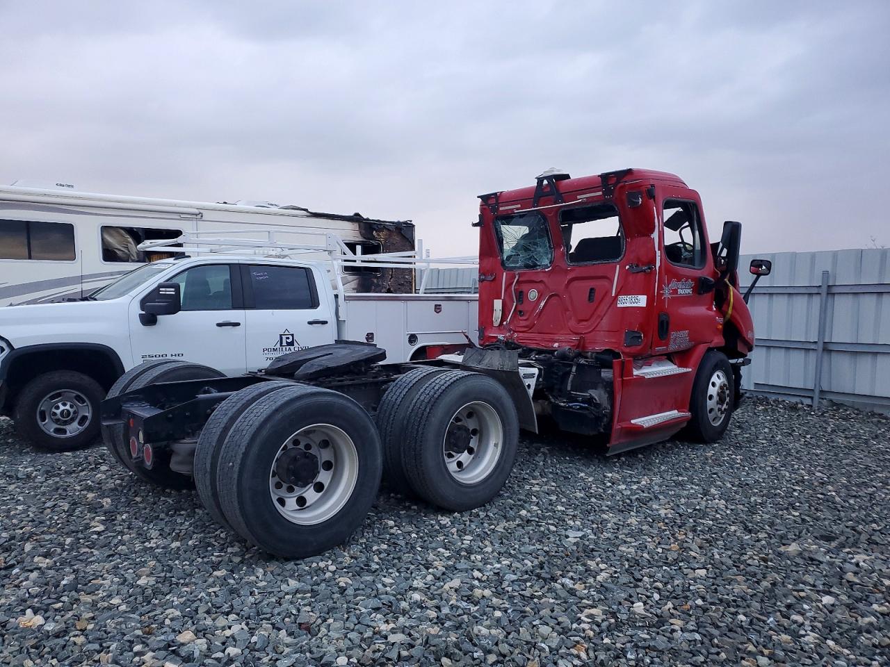 2018 FREIGLINER All other VIN 3AKJGBDV2JSJH8521 photo 4
