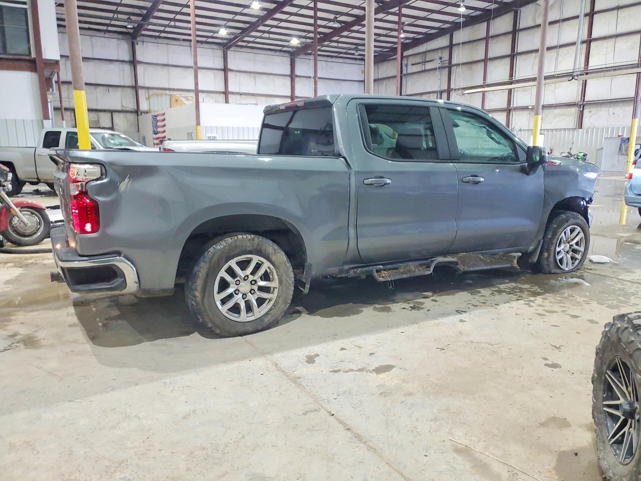 2020 Chevrolet All models VIN 3GCUYDED1LG110262 photo 3