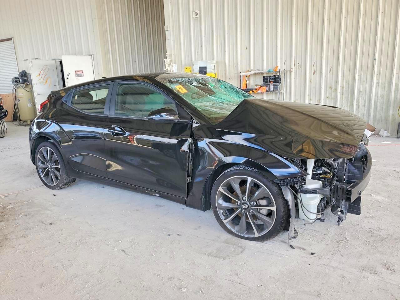 2020 Hyundai Veloster VIN KMHTG6AF1LU029613 photo 4