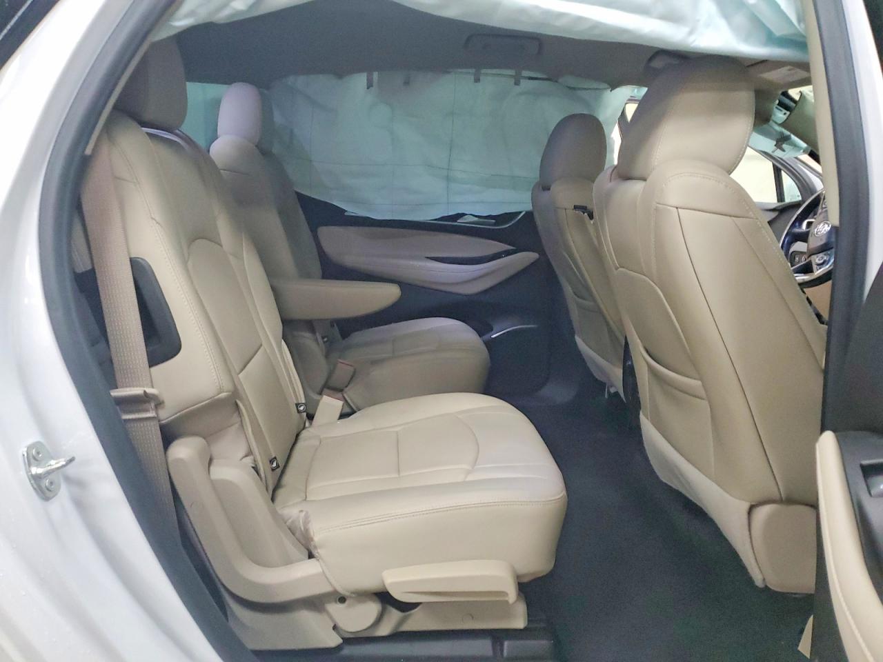 2020 Buick Enclave VIN 5GAERBKW6LJ136156 photo 11