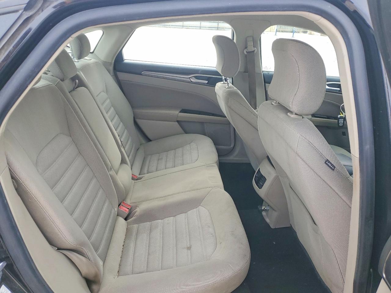 2019 Ford Fusion VIN 3FA6P0LU9KR207077 photo 10