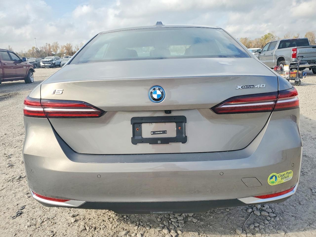 2025 BMW I5 xdrive VIN WBY13HG09SCT34897 photo 6