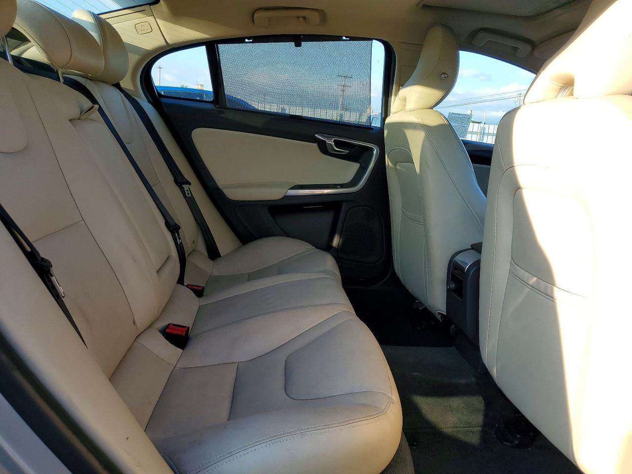 2018 Volvo S60 VIN LYV402HK6JB173772 photo 10