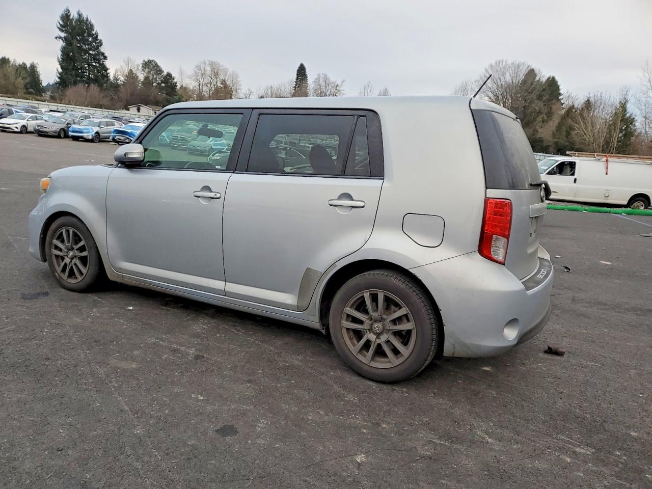 2013 Toyota Scion VIN JTLZE4FE7DJ039241 photo 2