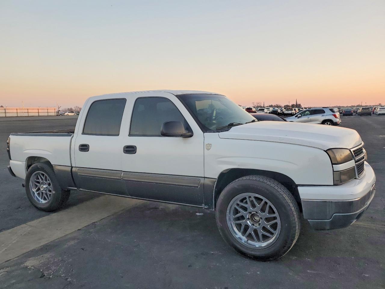 2006 Chevrolet All models VIN 2GCEC13TX61160246 photo 4