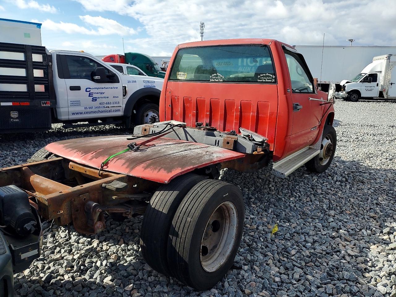 1999 GMC SIERRA VIN 1GDKC34F5XF050881 photo 4