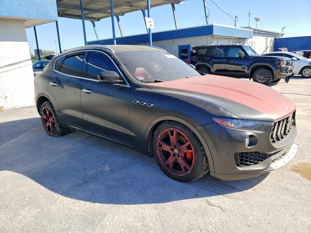 2017 Maserati All models VIN ZN661XUL9HX225829 photo 4