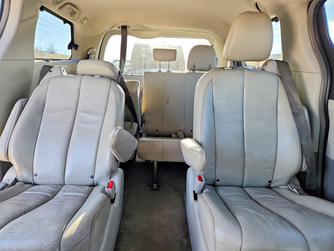 2013 Toyota All models VIN 5TDDK3DC3DS066272 photo 10