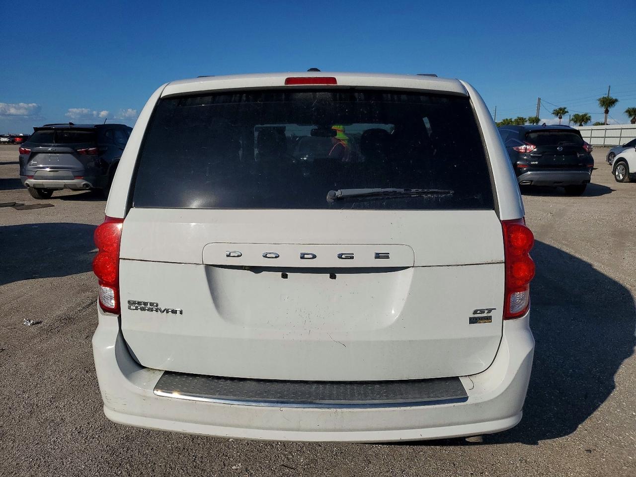 2019 Dodge Caravan VIN 2C4RDGEG5KR737150 photo 6