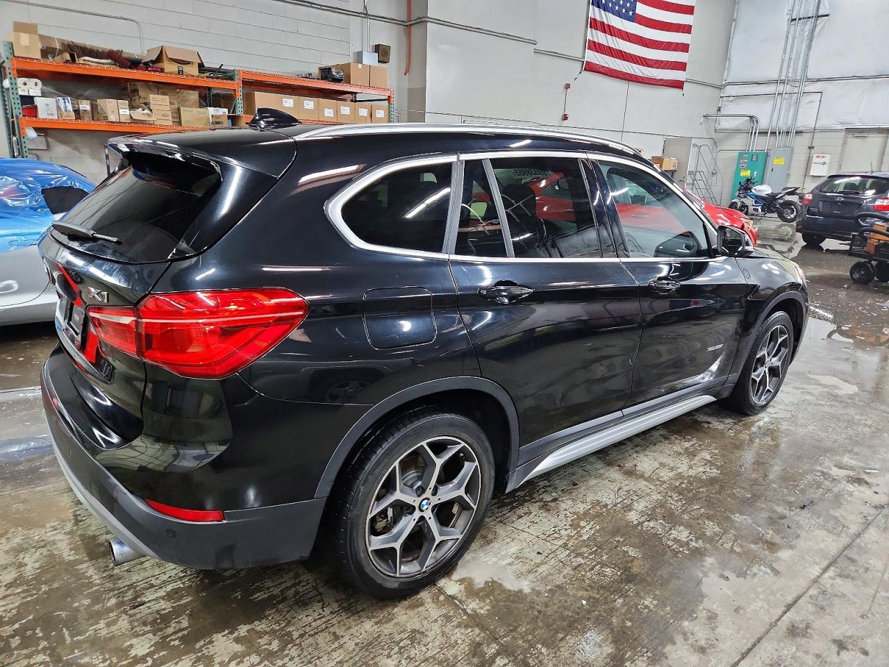 2018 BMW X1 VIN WBXHT3C31J5F92200 photo 3