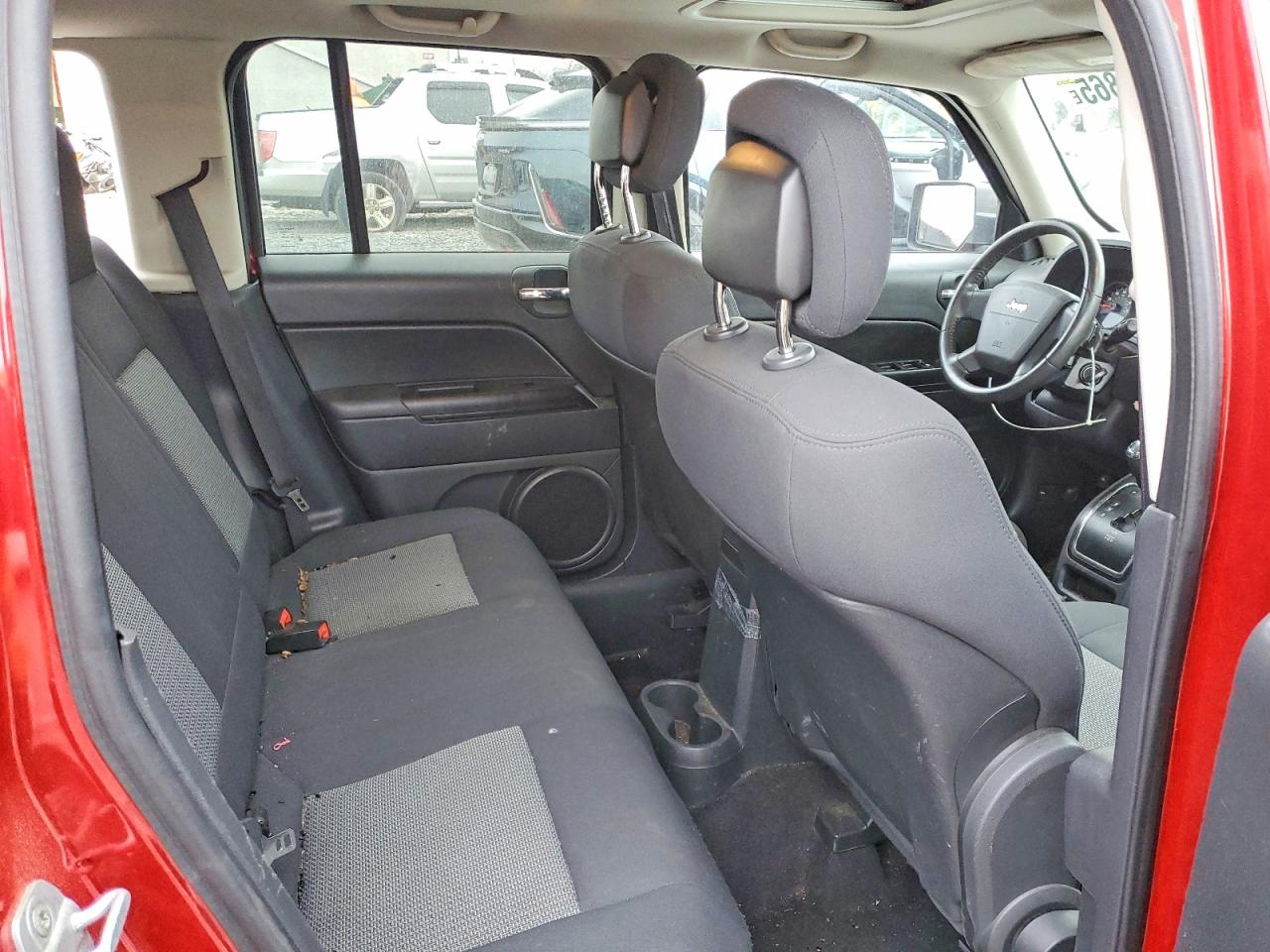 2010 JEEP Patriot VIN 1J4NT1GB4AD643403 photo 11