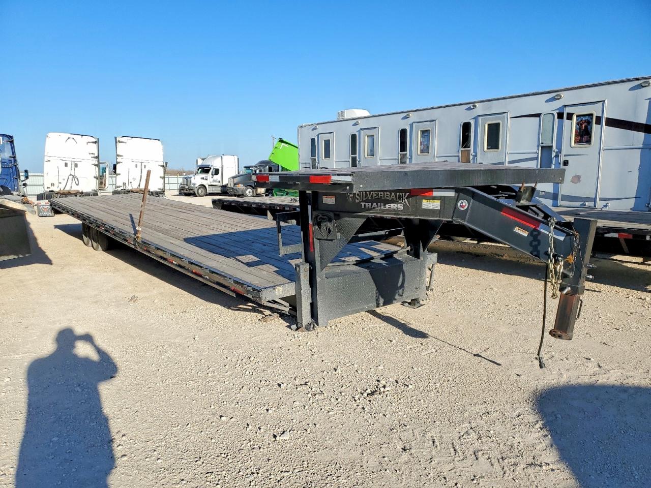 2024 SILV 19ft open VIN 4S9GF3027RH623409 photo 1