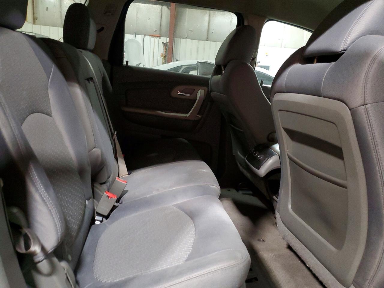 2011 Chev Traverse VIN 1GNKVFEDXBJ303588 photo 11