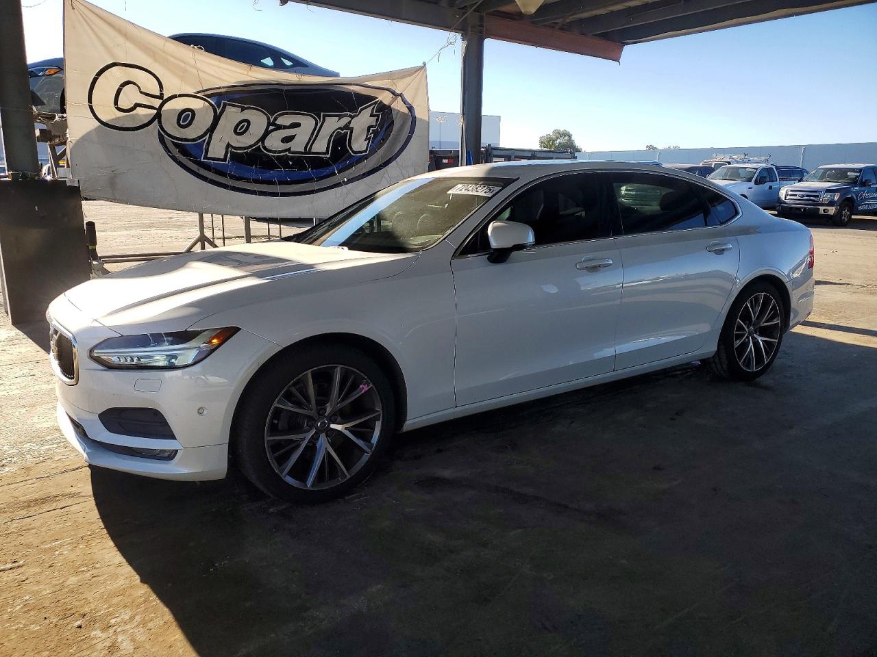 2018 Volvo S90 VIN LVY982MK0JP006759 photo 1