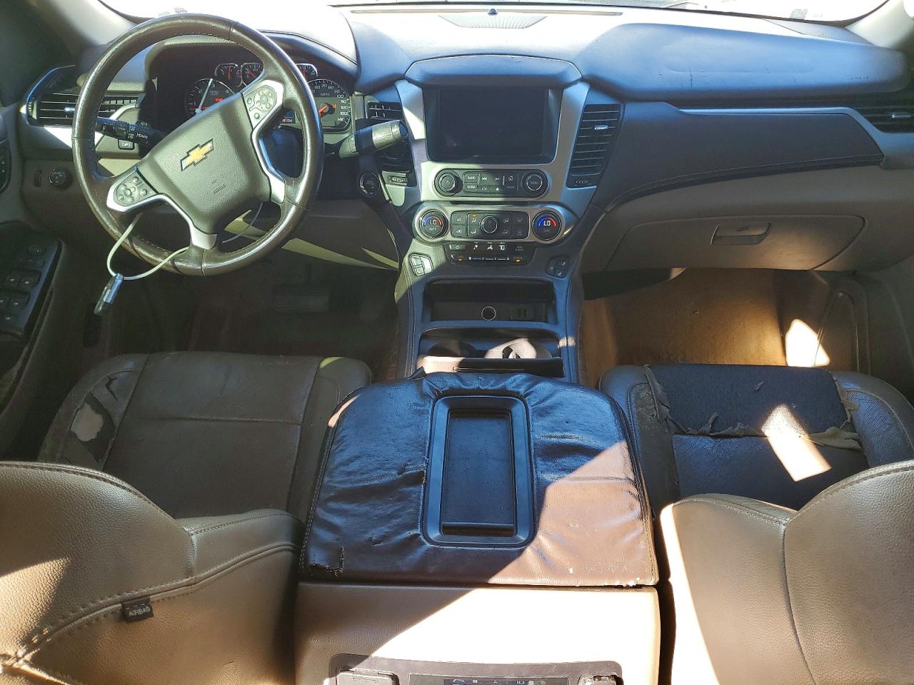 2015 Chevrolet Suburban VIN 1GNSCKKC7FR274701 photo 8