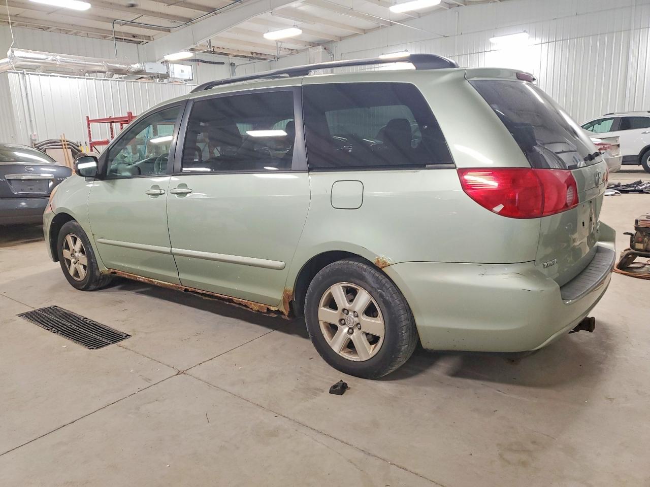 2009 Toyota All models VIN 5TDZK23C39S233691 photo 2