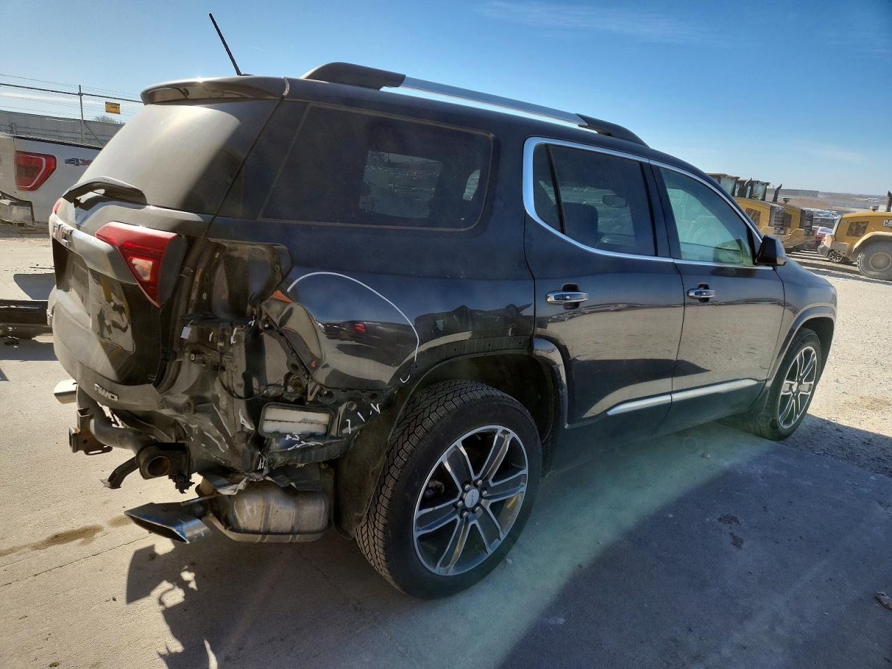 2018 GMC Acadia den VIN 1GKKNXLS7JZ158840 photo 3