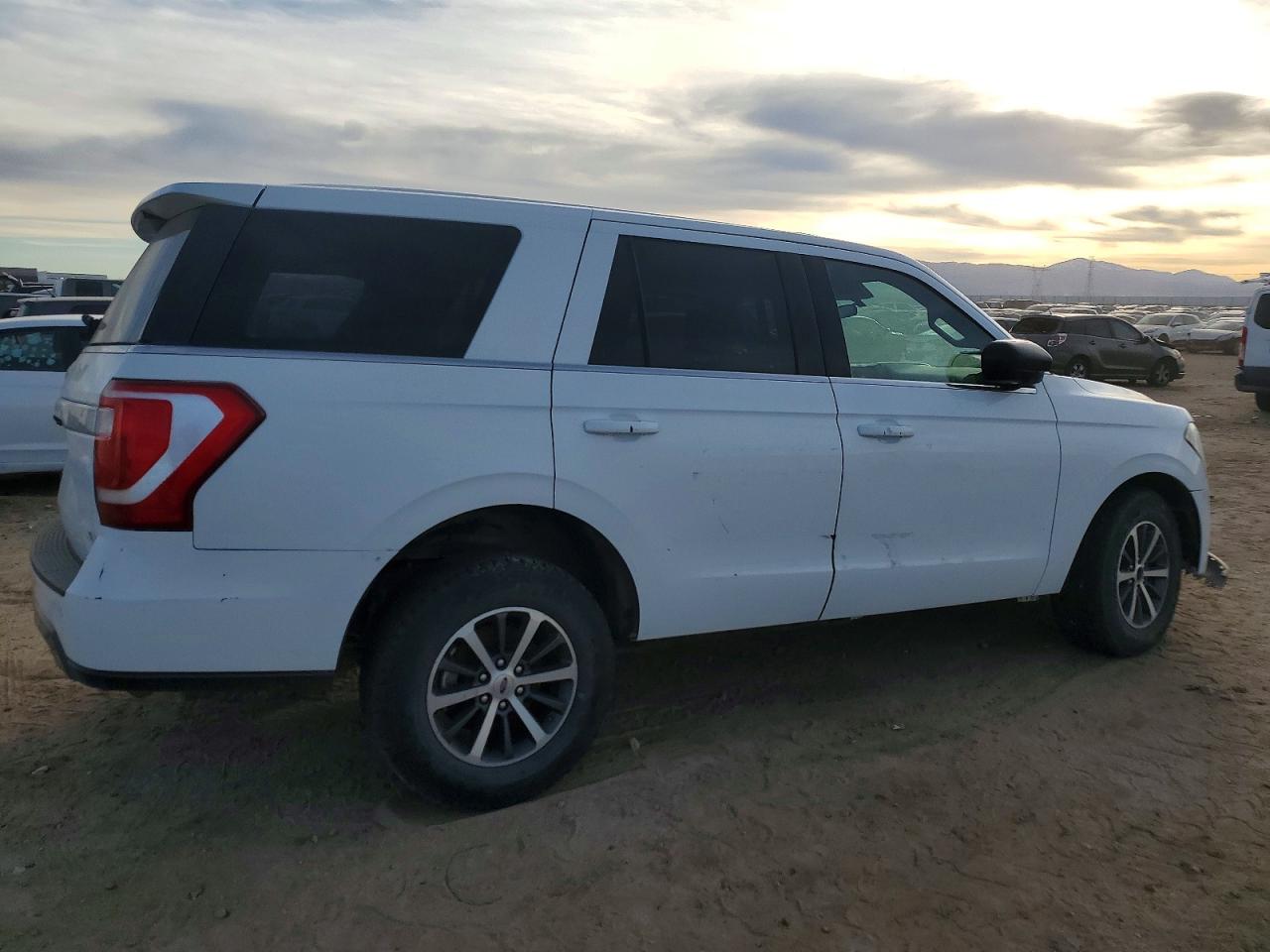 2020 Ford Expedition VIN 1FMJU1GT7LEA04077 photo 3