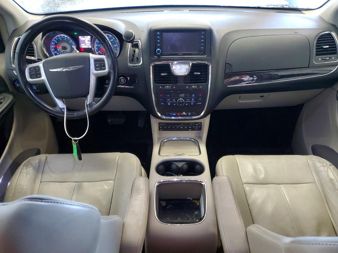 2013 Chrysler Minivan VIN 2C4RC1GG2DR596988 photo 8