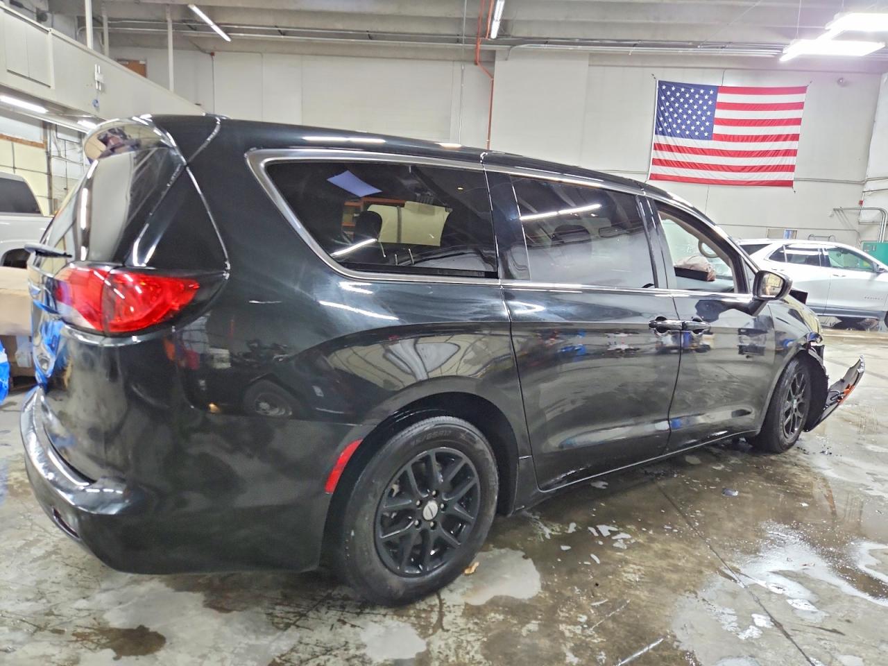 2023 CHRYSLER Minivan VIN 2C4RC1CG6PR511323 photo 3