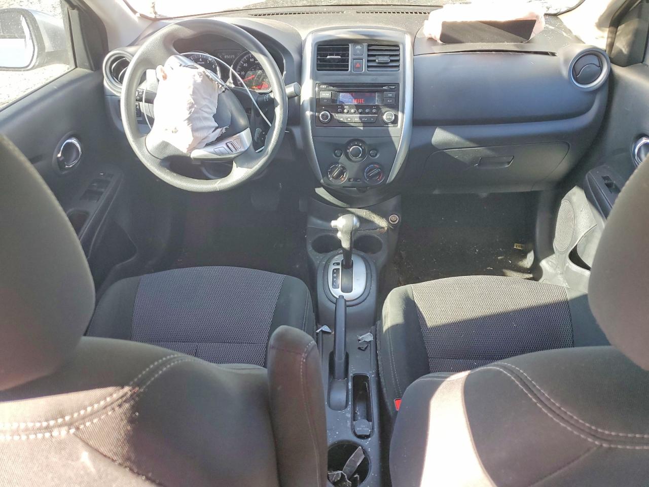2018 Niss Versa VIN 3N1CN7AP3JL818770 photo 8
