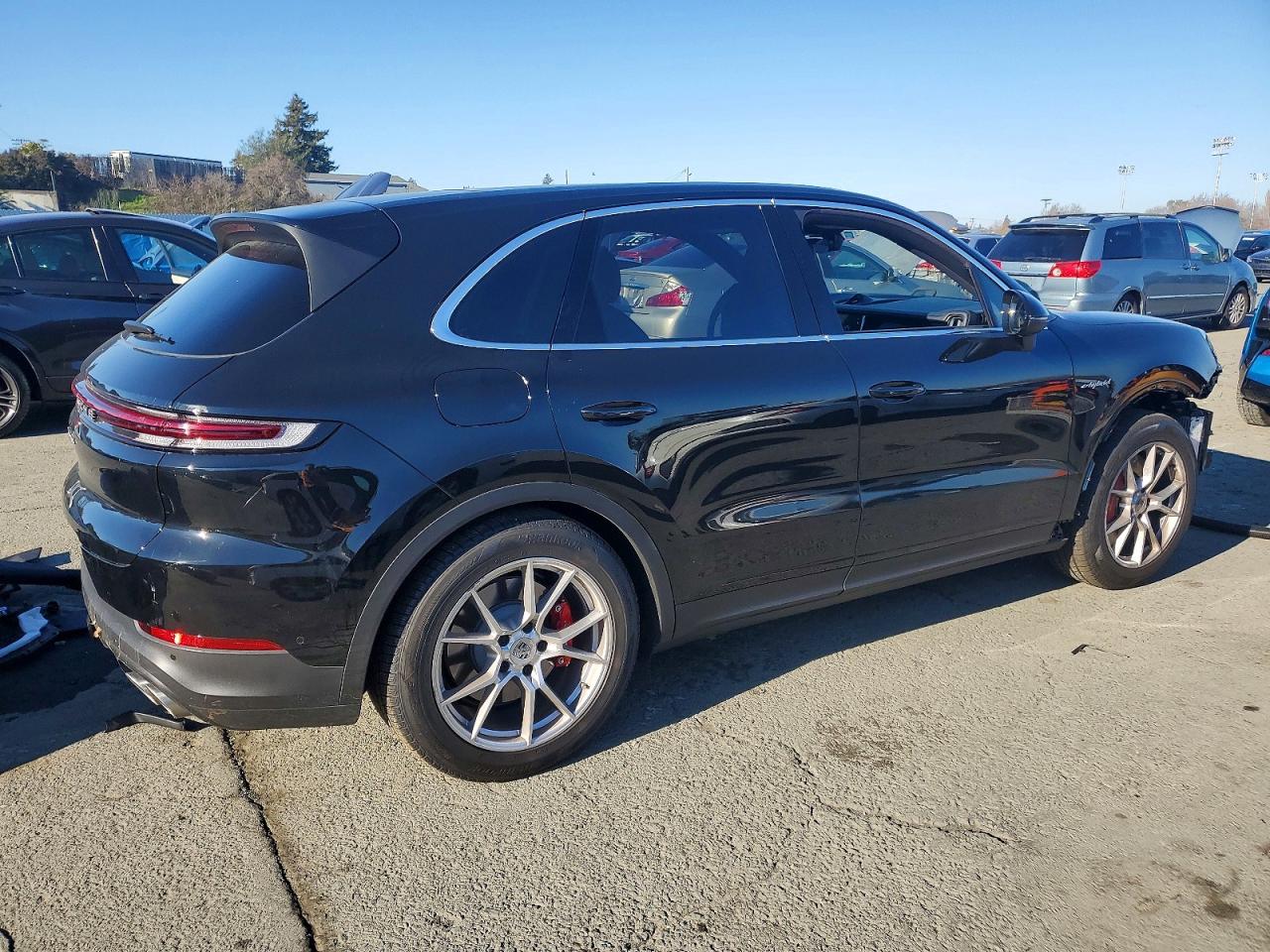 2025 Porsche Cayenne VIN WP1AN2AY8SDA22182 photo 3