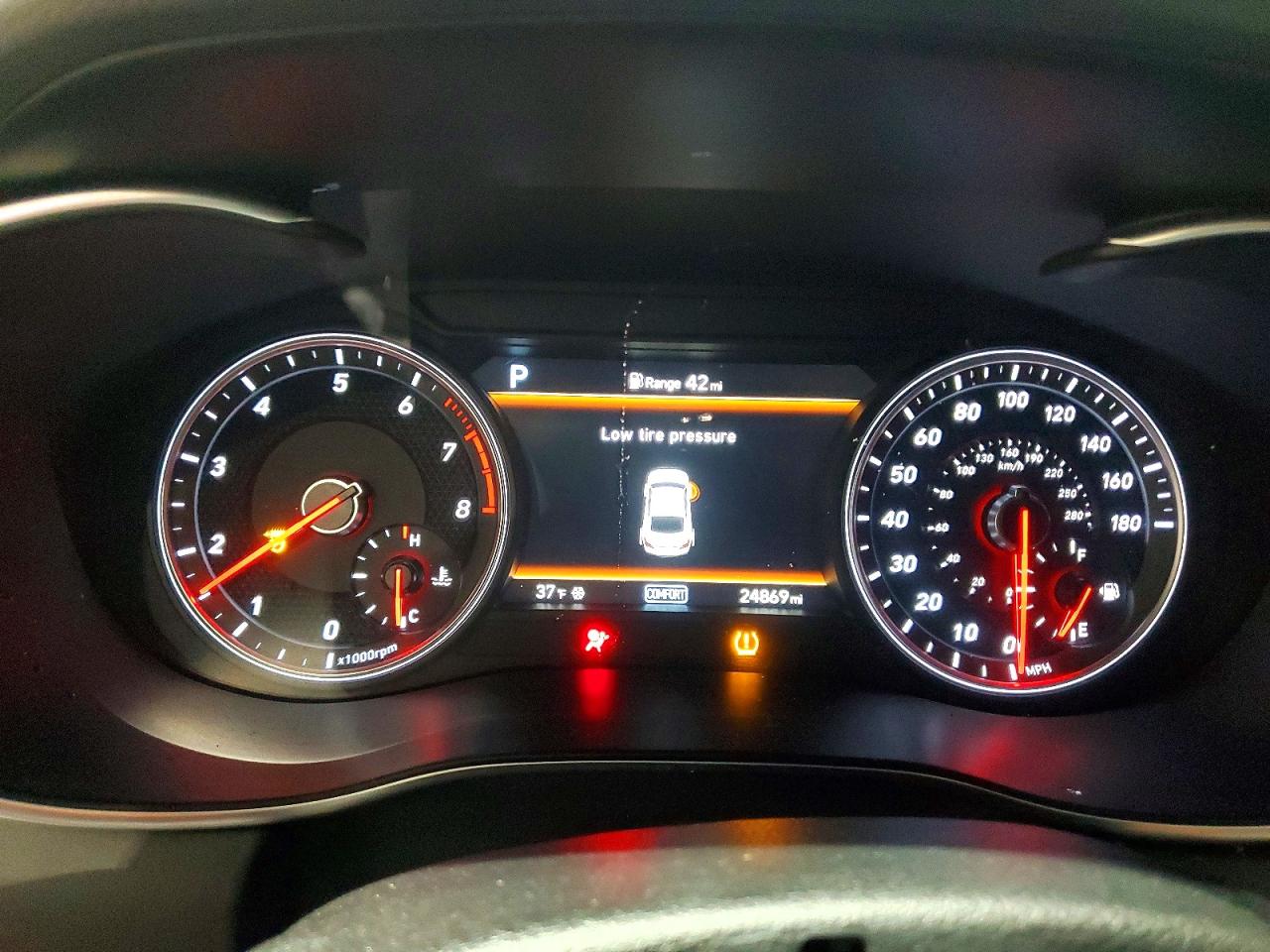 2021 Genesis G70 VIN KMTG34LEXMU074398 photo 9