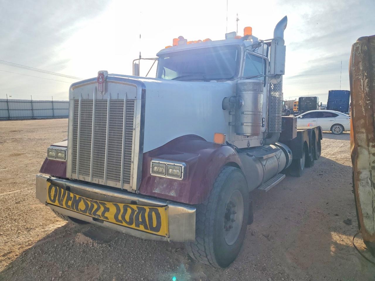 2014 KENWORTH All other VIN 1XKWP4TX8EJ406104 photo 2