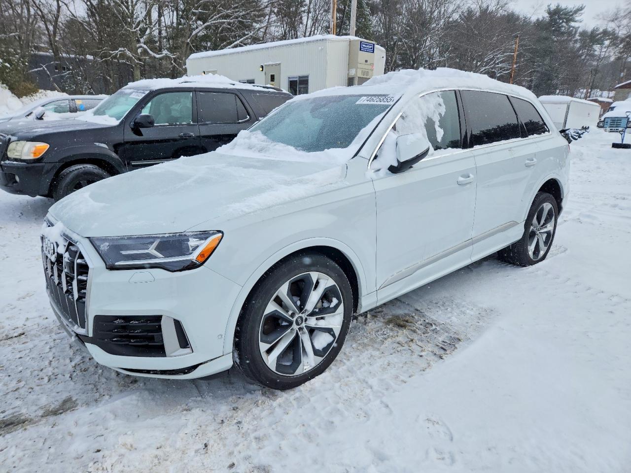 2022 Audi Q7 VIN WA1LXBF76ND014598 photo 1