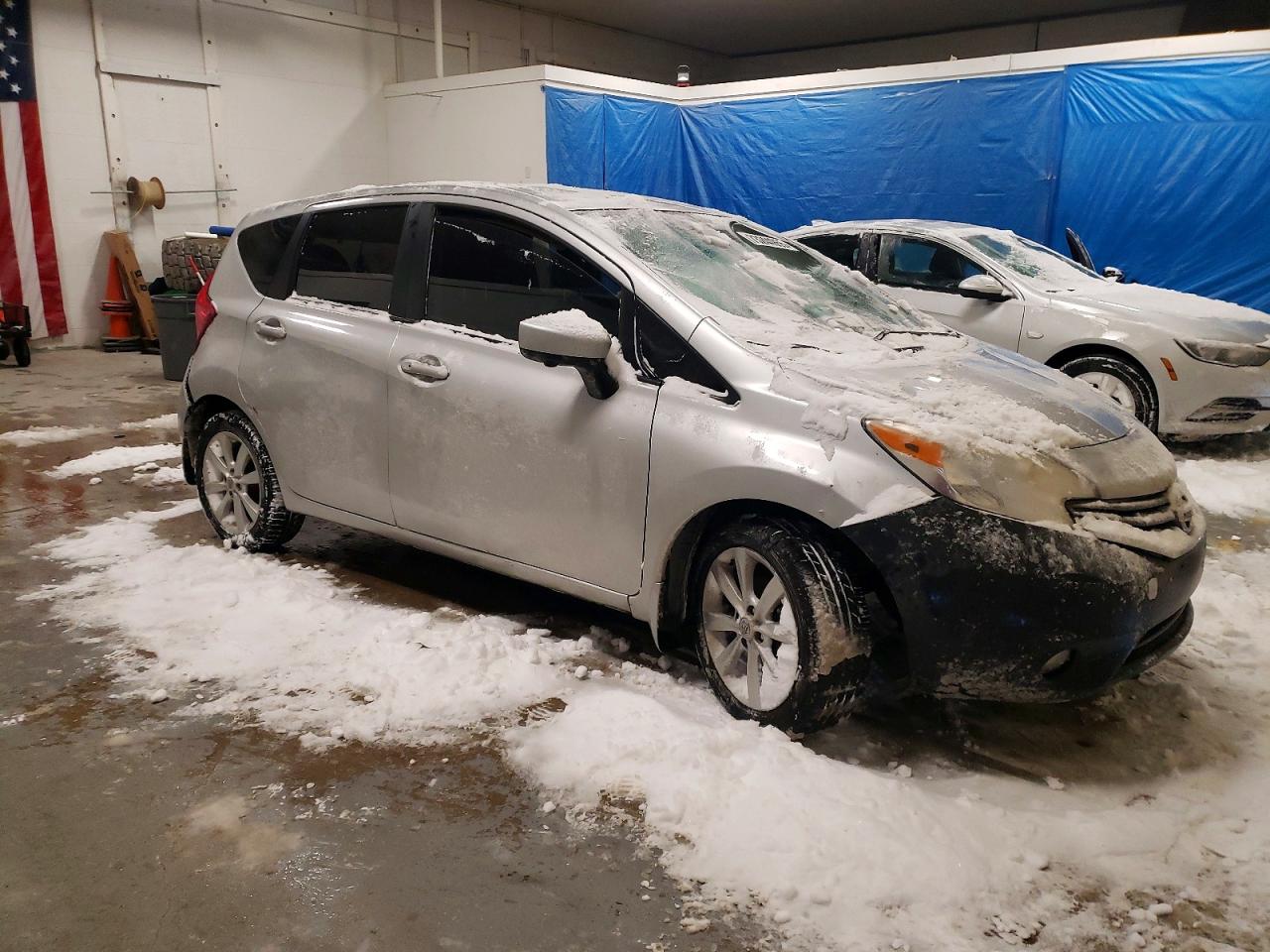 2015 NISS Versa VIN 3N1CE2CPXFL428823 photo 4