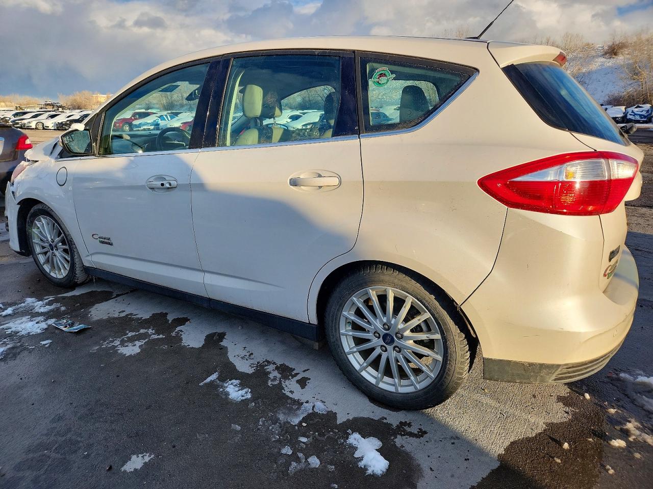 2015 Ford Cmax VIN 1FADP5CU4FL112094 photo 2