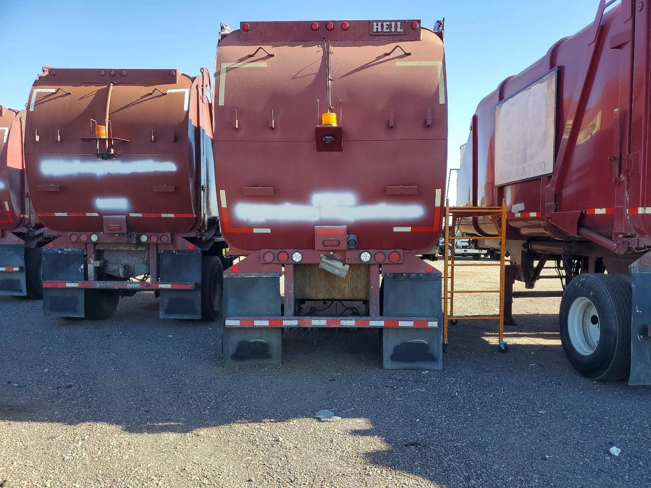 1999 HEIL All models VIN 1H9BCGFF7X8270223 photo 6