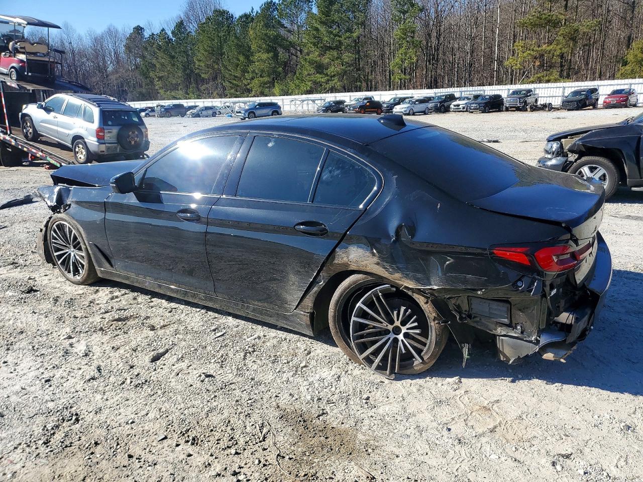 2022 BMW 5 series VIN WBA53BJ0XNWX58453 photo 2