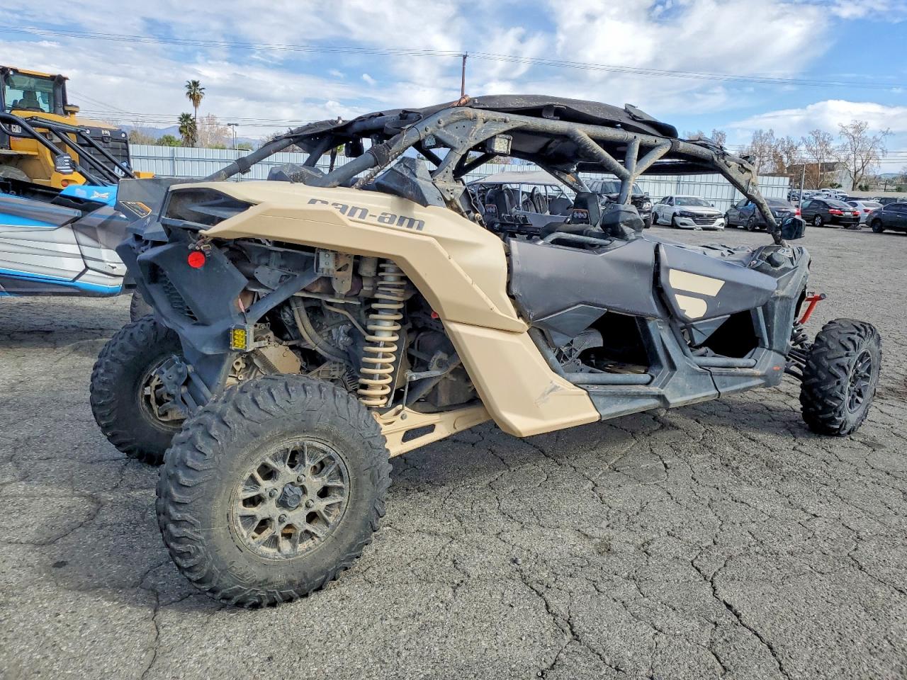 2021 CAN Maverick VIN 3JBVMAY20MK000748 photo 4