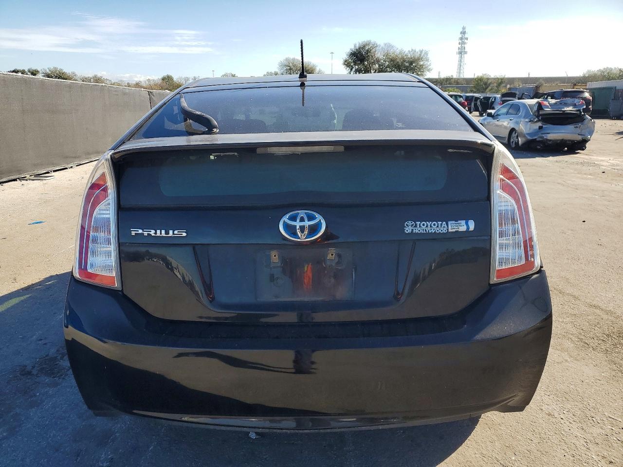 2014 Toyota Prius VIN JTDKN3DU3E1777587 photo 6